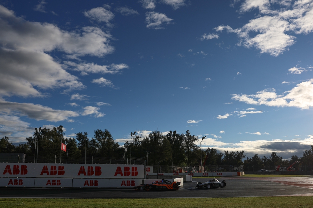 FE cars on track ahead of the regulation changes to implement the new Rookie Practise session