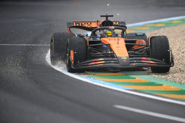 Oscar Piastri suffered a disappointing end to the Australian GP, finishing P9.