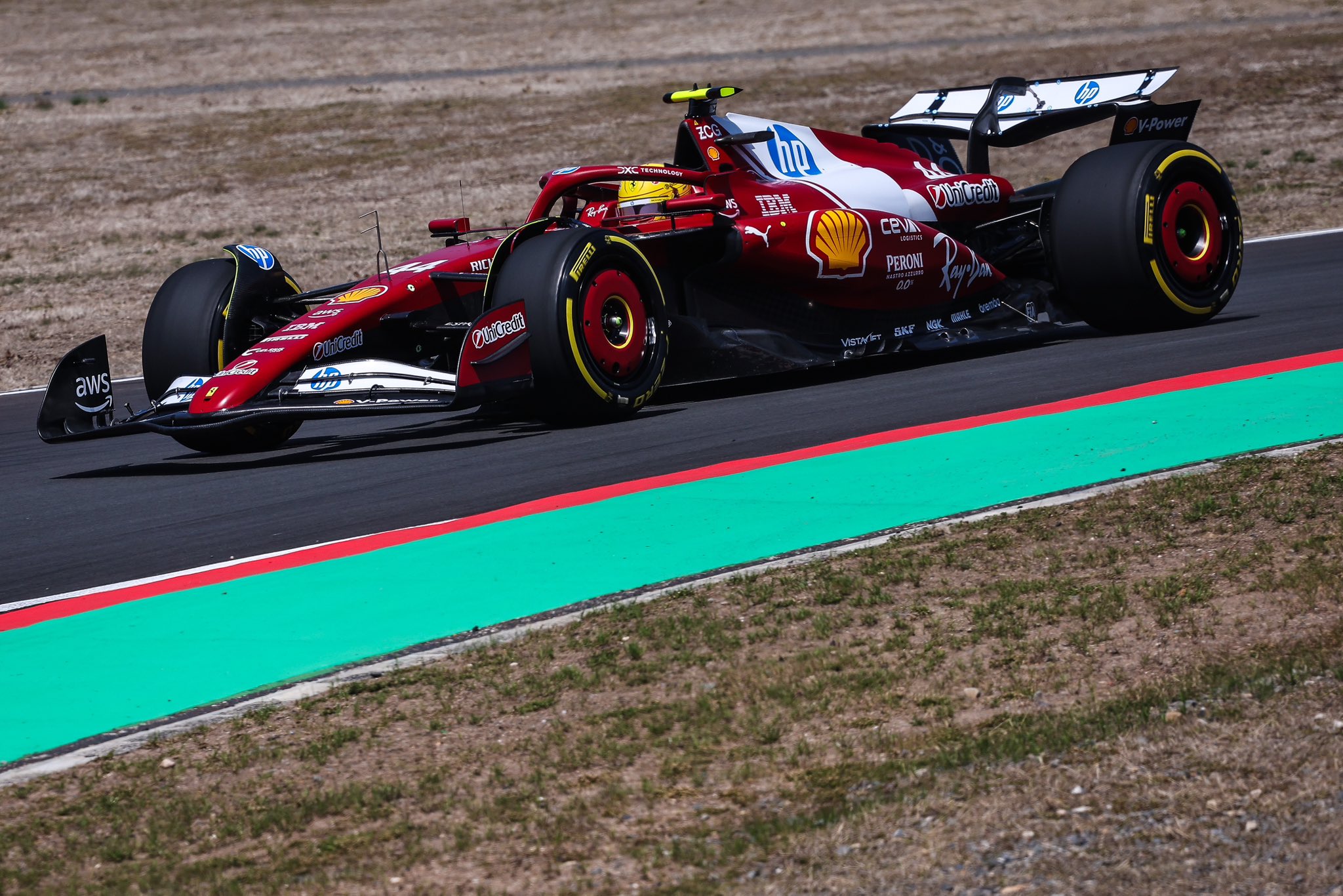 Hamilton for Ferrari in the F1 Sprint Race Chinese GP