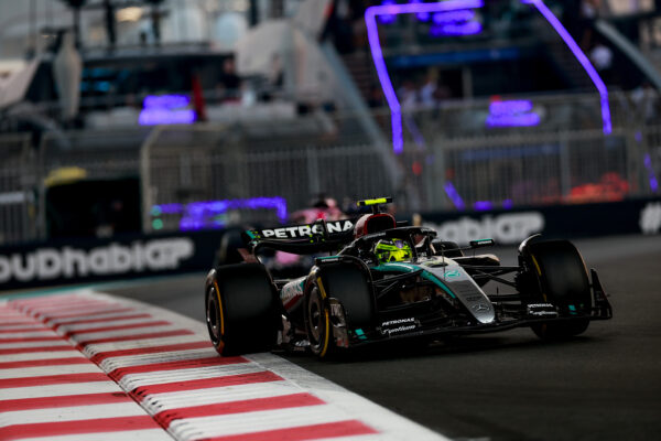 Wolff Hamilton Mercedes W15 Abu Dhabi GP