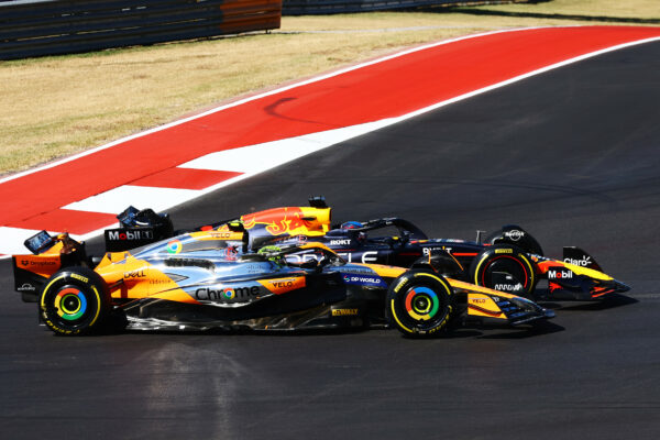 AUSTIN, TEXAS - OCTOBER 20: Max Verstappen of the Netherlands driving the (1) Oracle Red Bull Racing RB20 and Lando Norris of Great Britain driving the (4) McLaren MCL38 Mercedes battle for track position round turn one at the start during the F1 Grand Prix of United States at Circuit of The Americas on October 20, 2024 in Austin, Texas. (Photo by Mark Thompson/Getty Images) // Getty Images / Red Bull Content Pool // SI202410200618 // Usage for editorial use only //