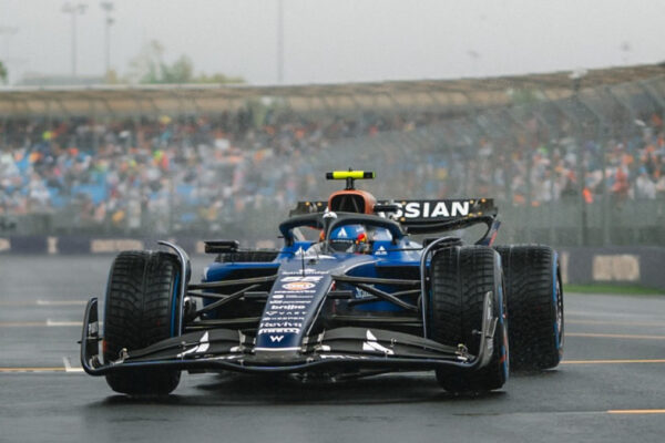 Williams driver Carlos Sainz in car 55 on track in Melbourne.