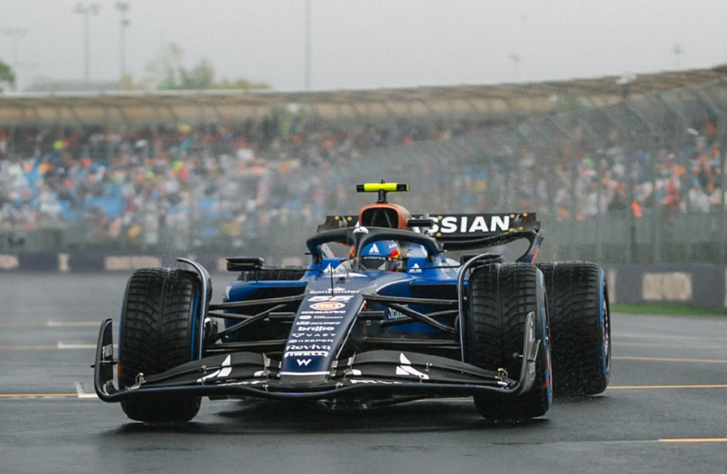 Williams driver Carlos Sainz in car 55 on track in Melbourne.