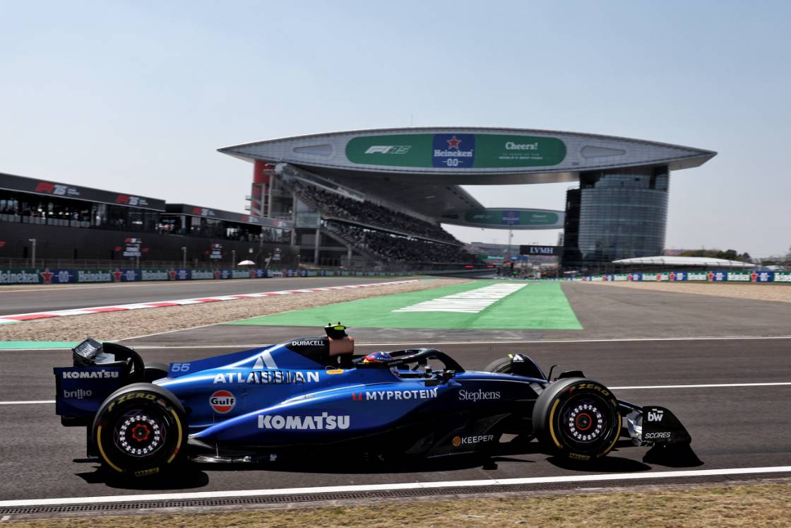 Carlos Sainz (ESP) Atlassian Williams Racing FW46. 21.03.2025. Formula 1 World Championship, Rd 2, Chinese Grand Prix, Shanghai, China, Sprint Qualifying Day.